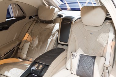 2015 Maybach Mercedes S600 Pullman