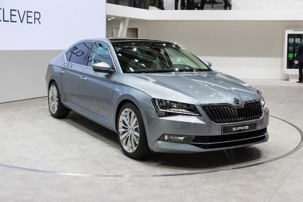 2015 Skoda Superb — Stockfoto