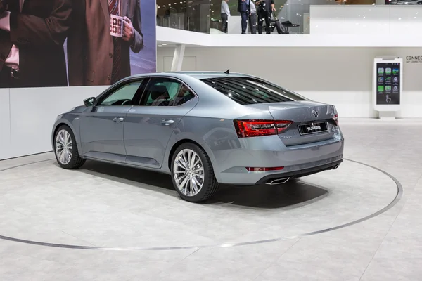 2015 Skoda Superb — Fotografie, imagine de stoc