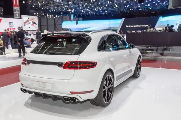 TechArt 2015 Porsche Macan Turbo — Photo