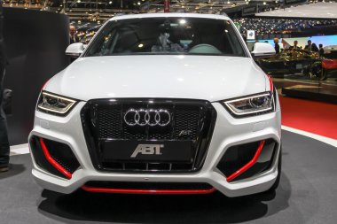 2014 ABT Sportsline Audi RS Q3