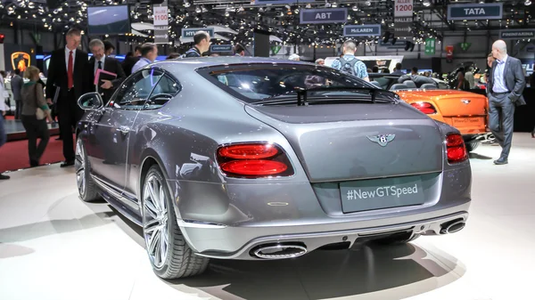 2014 Bentley Continental GT velocidade — Fotografia de Stock