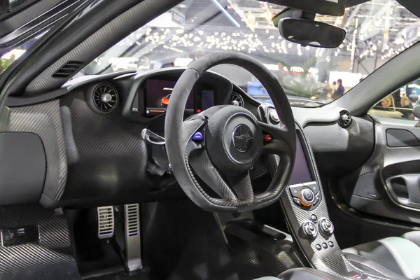 2014 FAB Design McLaren P1