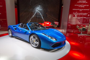 2015 Ferrari 488 Örümcek