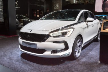 2015 Ds5
