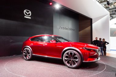 2015 Mazda Koeru kavramı
