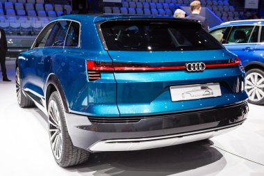 2016 Audi e-tron quattro concept