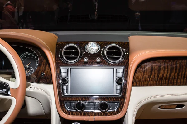 2016 Bentley Bentayga — Stock Photo, Image