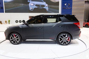 2015 Ssangyong Xlv kavramı