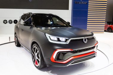 2015 Ssangyong Xlv kavramı
