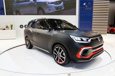 2015 Ssangyong Xlv kavramı