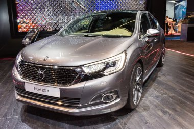 2016 Ds4