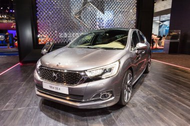2016 Ds4