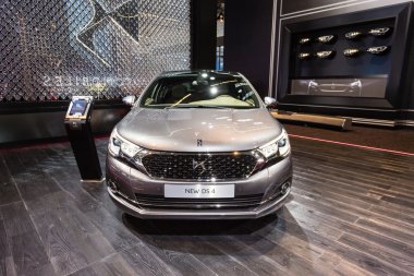 2016 Ds4