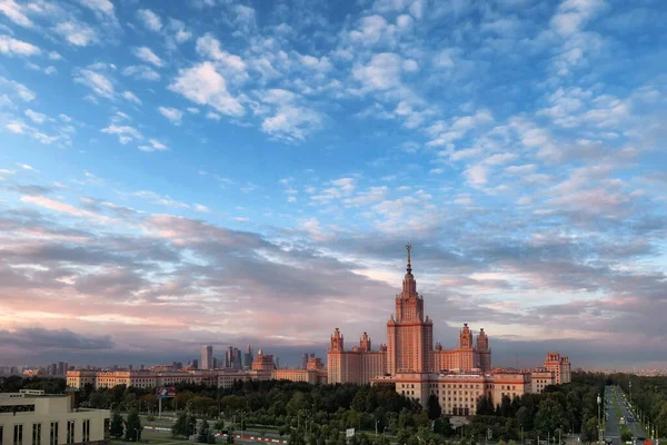 Moskva Ryssland September 2021 Flygfoto Panoramautsikt Över Solnedgången Campus Byggnader Stockbild