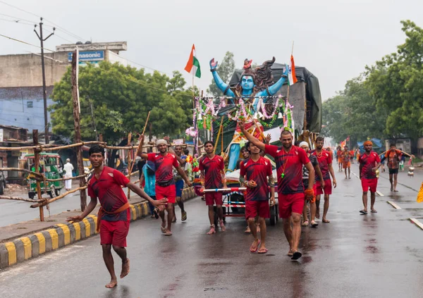 Ghaziabad Uttar Pradesh India Červen 2019 Hinduistický Oddaný Který Nese — Stock fotografie