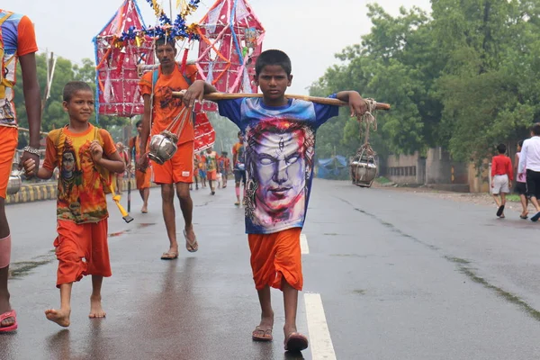 Ghaziabad Uttar Pradesh India Červen 2019 Hinduistický Oddaný Který Nese — Stock fotografie