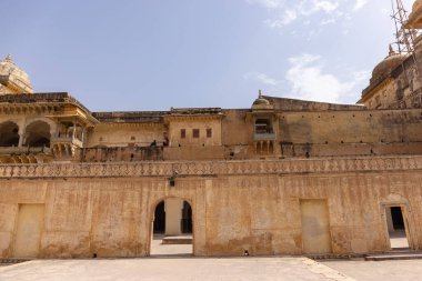 Jaipur, Rajasthan, Hindistan - 15 Nisan 2022: Jaipur Kalesi veya Amer Kalesi 'nin mimari görünümü.
