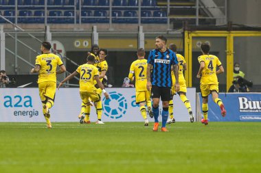 Milan, İtalya. 31 Ekim 2020. İtalyan Serisi A futbol şampiyonası. Inter VS Parma 2-2, Parma Oyuncuları Gervinho 'nun golünü kutluyor.