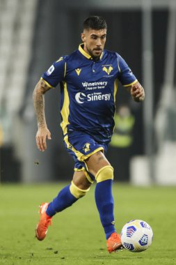 Torino, İtalya. 25 Ekim 2020. İtalyan Serisi A Futbol Şampiyonası. Juventus Verona 'ya karşı 1-1. Dejan Kulusevski, Juventus.