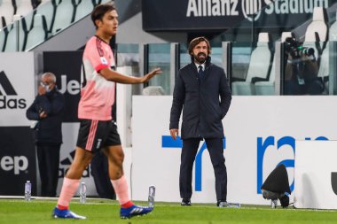 Torino, İtalya. 25 Ekim 2020. İtalyan Serisi A Futbol Şampiyonası. Juventus Verona 'ya karşı 1-1. Dejan Kulusevski, Juventus.