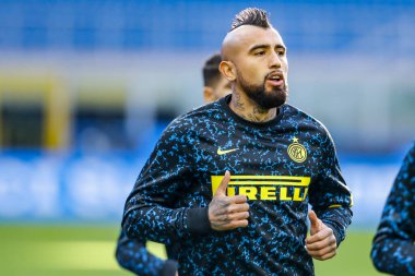 MILAN, İtalya - Kasım 222ND, 2020: İtalyan Serie A Futbol Şampiyonası. Inter vs Torino 4-2. Arturo Vidal, Inter, ısınma turunda..