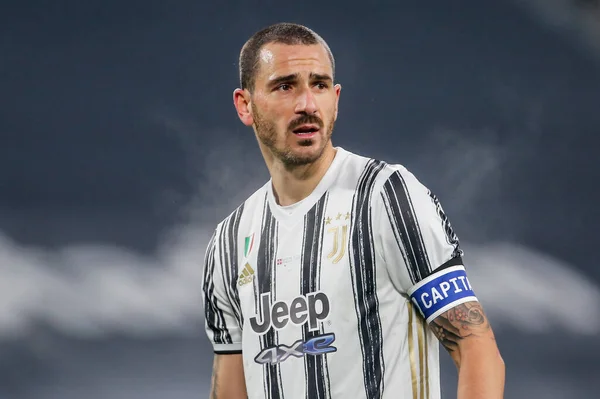 TURIN, İtalya - 05 Aralık 2020 İtalyan Serie A Futbol Şampiyonası. Juventus Torino 'ya karşı 2-1. Leonardo Bonucci, Juventus.