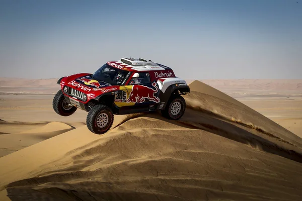 SAUDI ARABIA - 5-17 HAZİRAN, 2020: 42 Dakar Rallisi Jeddah 'dan Riyad' a. Carlos Sainz ve Lucas Cruz, İspanya, Mini.