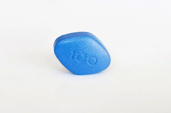 Blue pill for erectile dysfunction treatment — Stock Photo, Image