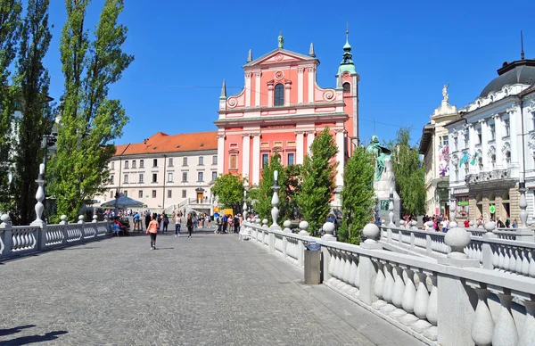 Place de la Préserve et église Saint-Franciscaine, Ljubljana, Slovénie — Photo