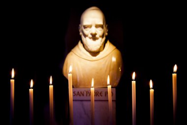 Padre pio heykeli