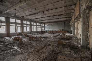 Çernobil - Pripyat terk edilmiş sınıfta