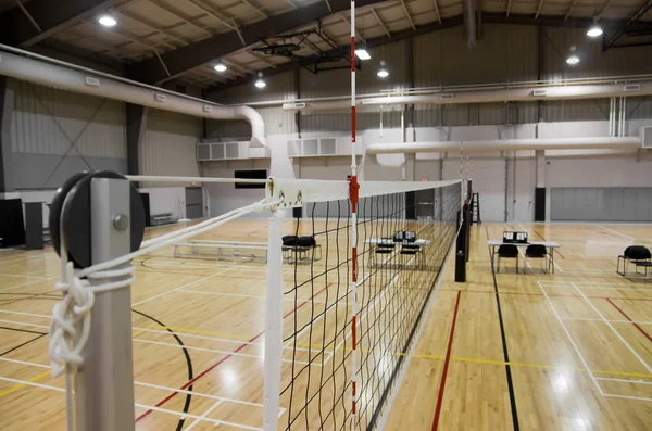 Indoor-Volleyballplatz — Stockfoto