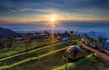 Sabah sis, Tayland ile güzel gündoğumu