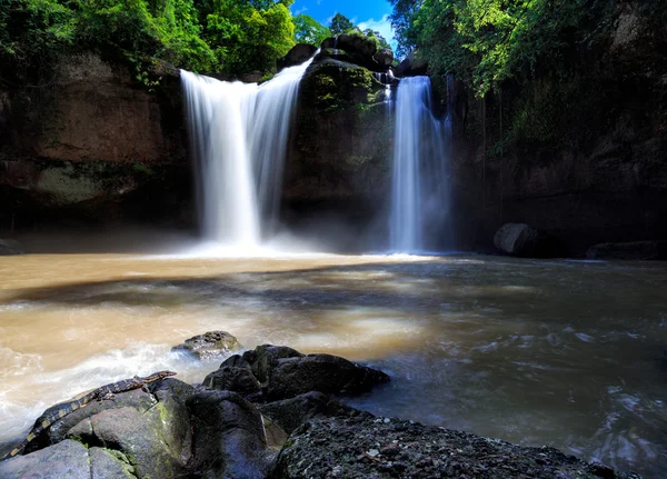 Cachoeira Haew Suwat, Tailândia — Fotografia de Stock