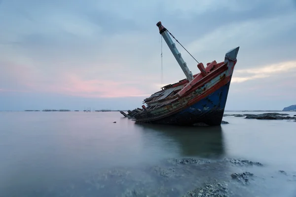 O navio naufragado, Tailândia — Fotografia de Stock