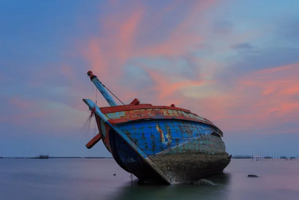 O navio naufragado, Tailândia — Fotografia de Stock