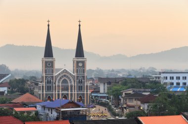 Katolik Kilisesi Chanthaburi Eyaleti, Tayland güneş doğarken sırasında