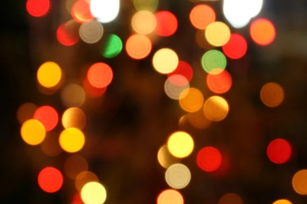 Çoklu renkli odaklanmış bokeh ışıkları arkaplanı — Stok fotoğraf