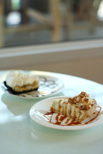 Dessert recipe, apple cheese pie and banoffee — Stock Photo, Image