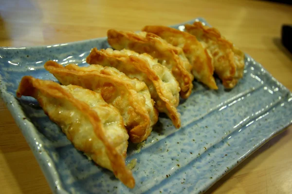 Djupa stekt dumpling, Gyoza, japansk mat. — Stockfoto