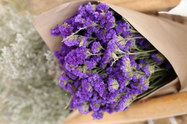 Statice çiçek buketi, yumuşak odak.