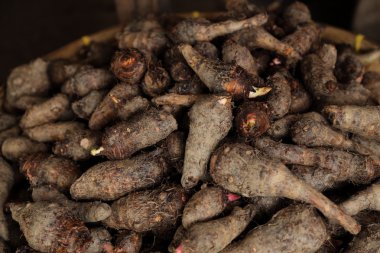 Pazarda satış taro. 