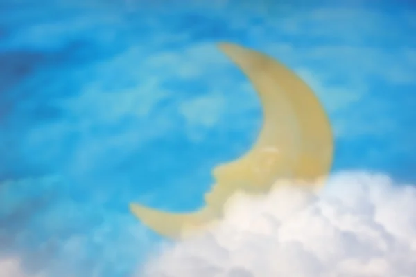 Scena offuscata di luna addormentata sulla nuvola bianca con bac cielo notturno — Foto Stock