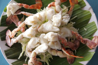 Taze ve lezzetli haşlanmış veya haşlama yengeç kürek-bacak, deniz ürünleri c