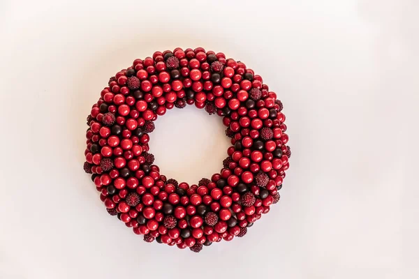 Coroa Natal Círculo Grinalda Vermelho Bagas Espaço Cópia — Fotografia de Stock