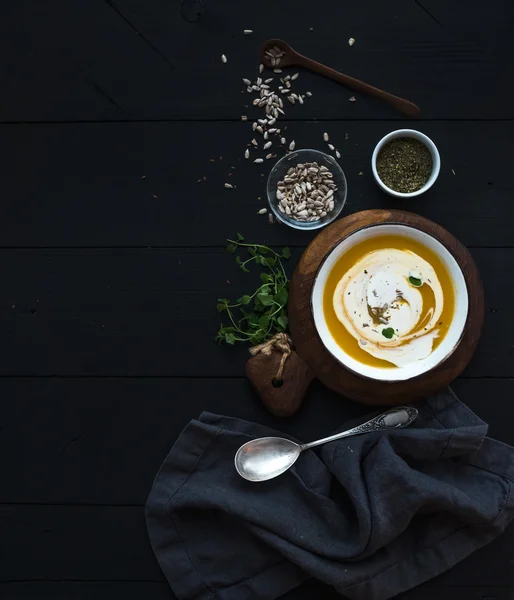 Pumpkin soup with cream — Stock Photo, Image