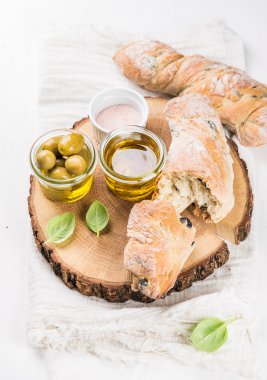 taze ciabatta ekmeği