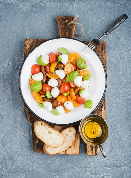 Ensalada Caprese italiana —  Fotos de Stock