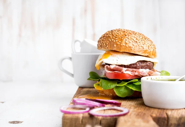 Домашнє яловичини бутерброд — стокове фото